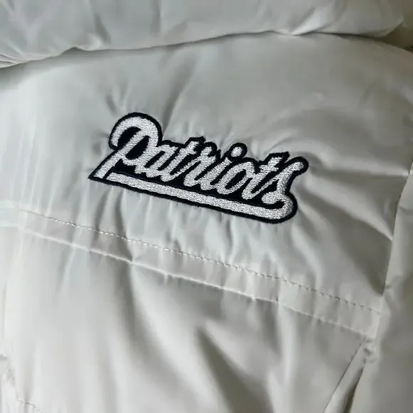 NFL New England Patriots Puffer Jacket Womens Medium Belted Hooded Fleece Parka - Picture 8 of 15